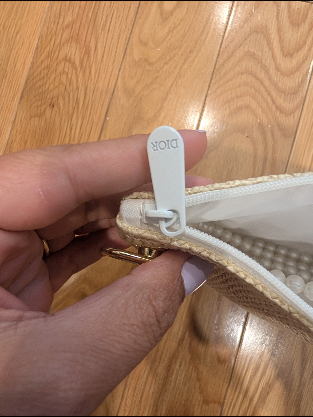 Dior Beauty Woven Raffia Pouch with Pearl Strap GWP - Picture 7 of 7
